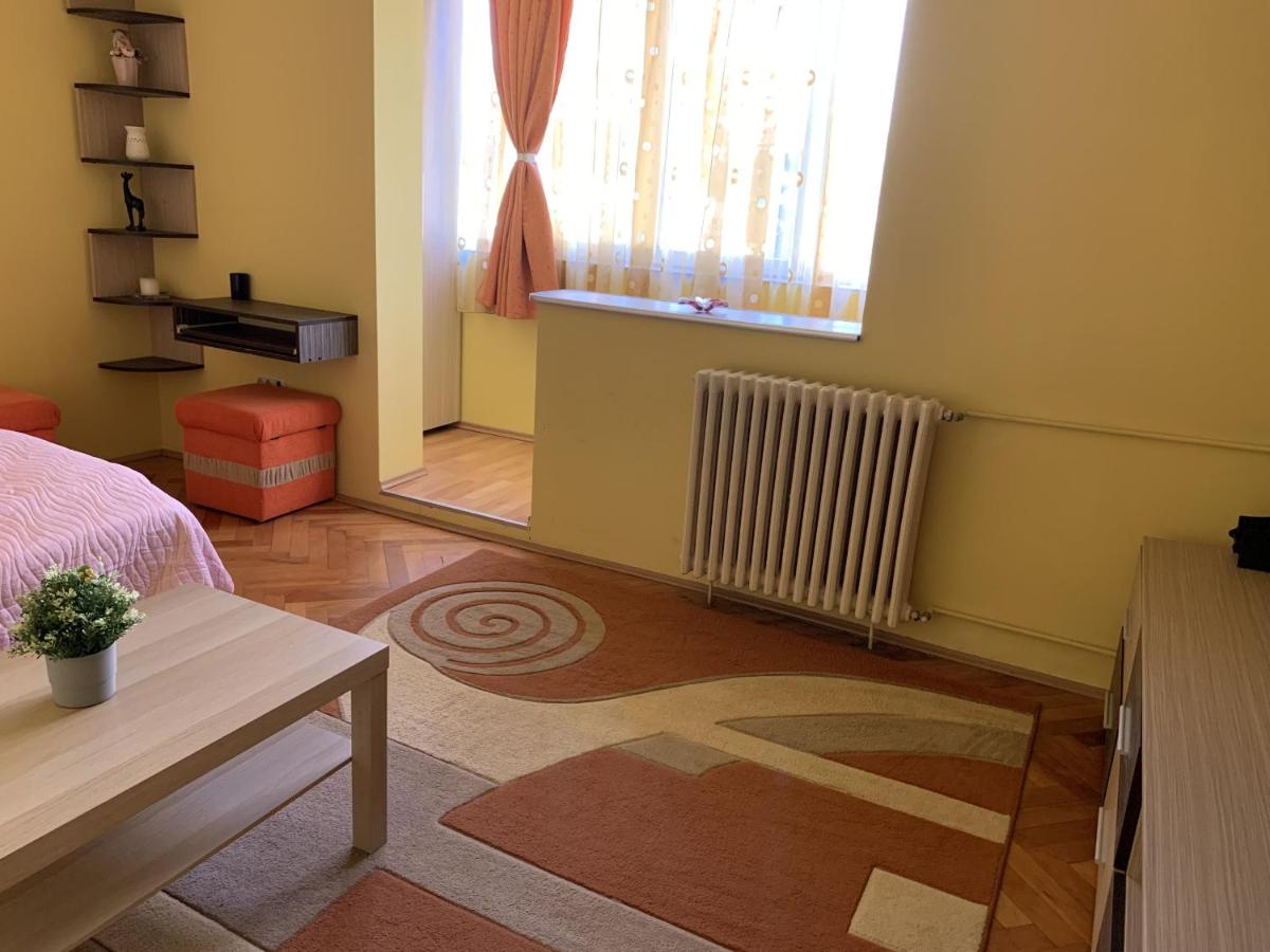 AA Studio near Iulius Mall