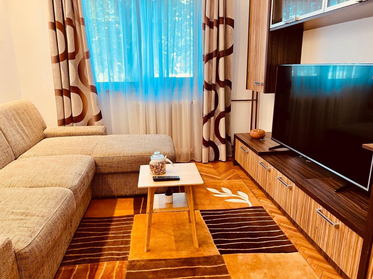 Adona Residence