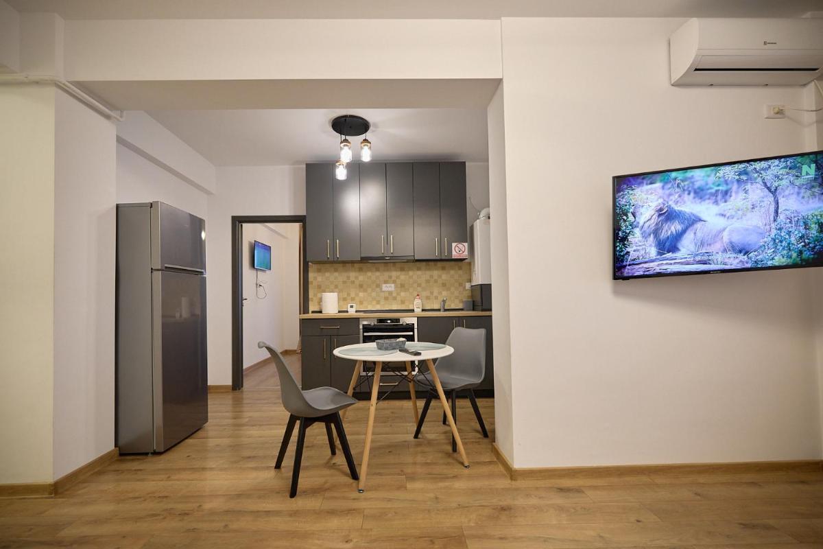 CozyCollection Apartments at Q Residence #2