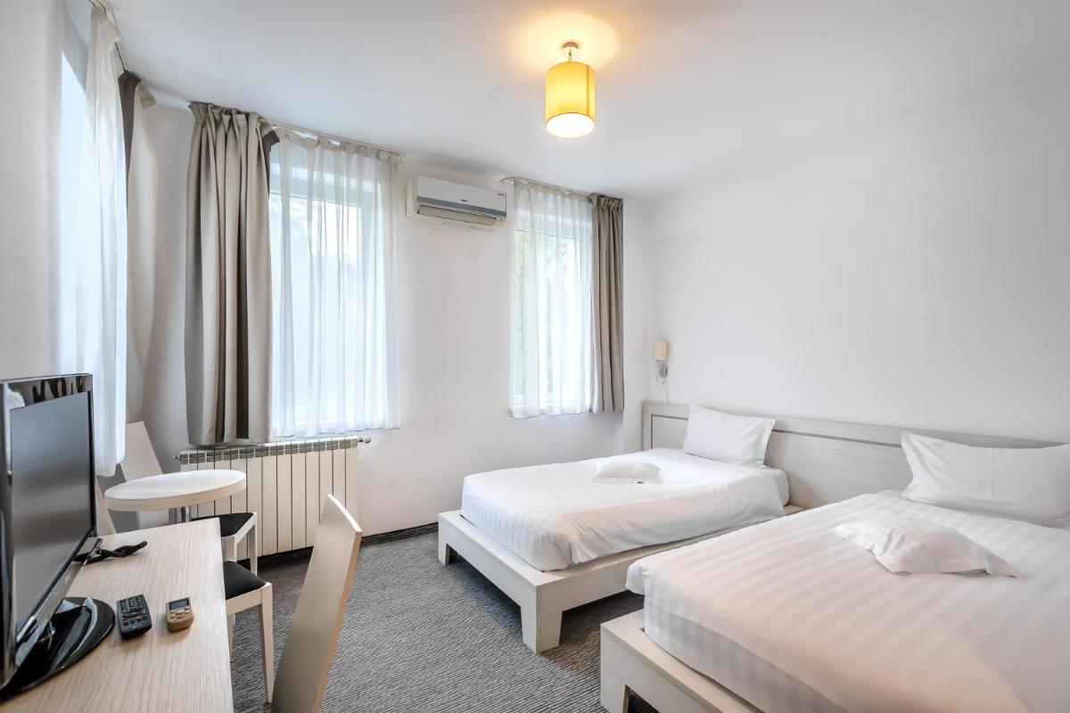 Alex&George Boutique Hotel