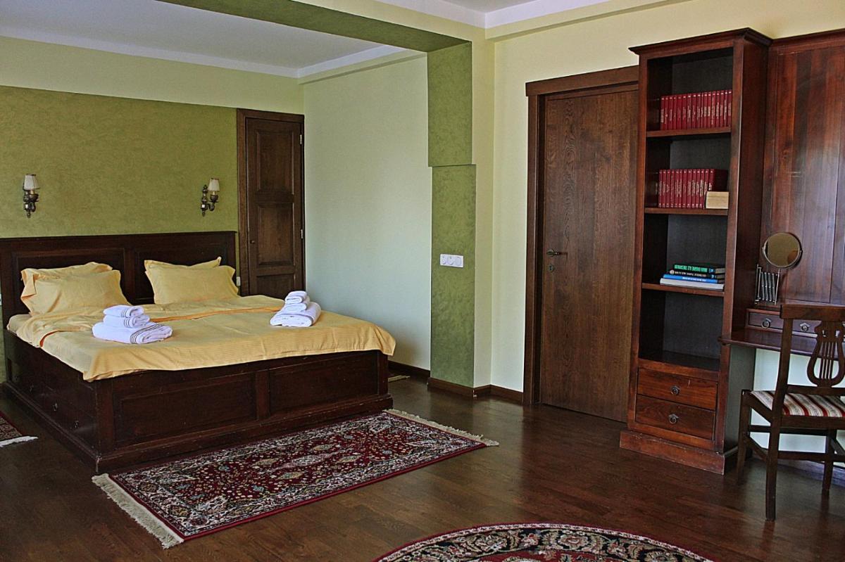 Antik Apartment
