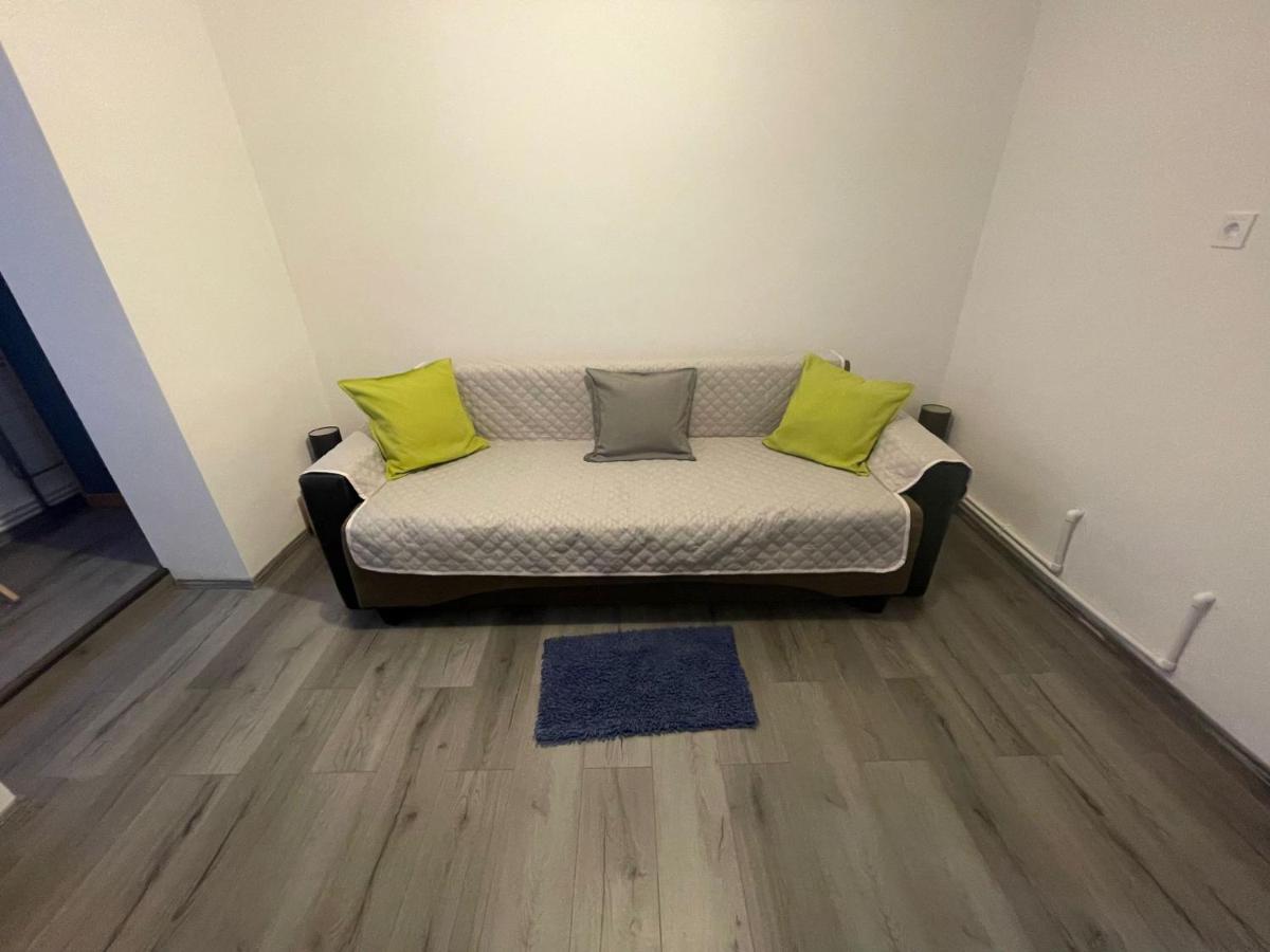 Apartament 1