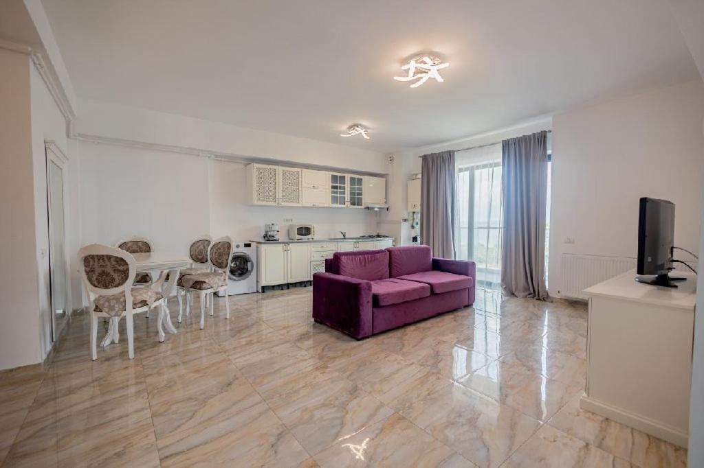 Miramare Apartament- Pool and Beach Resort