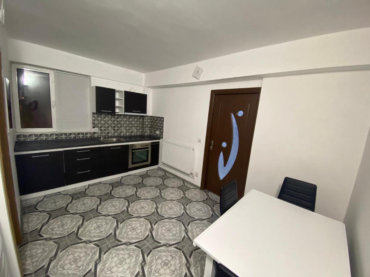 apartament( garsoniera) regim hotelier
