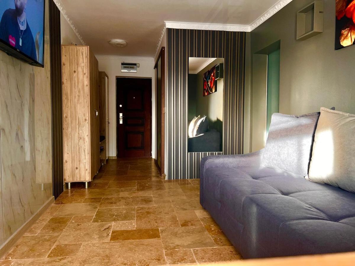 Apartament Gul Mona Saturn