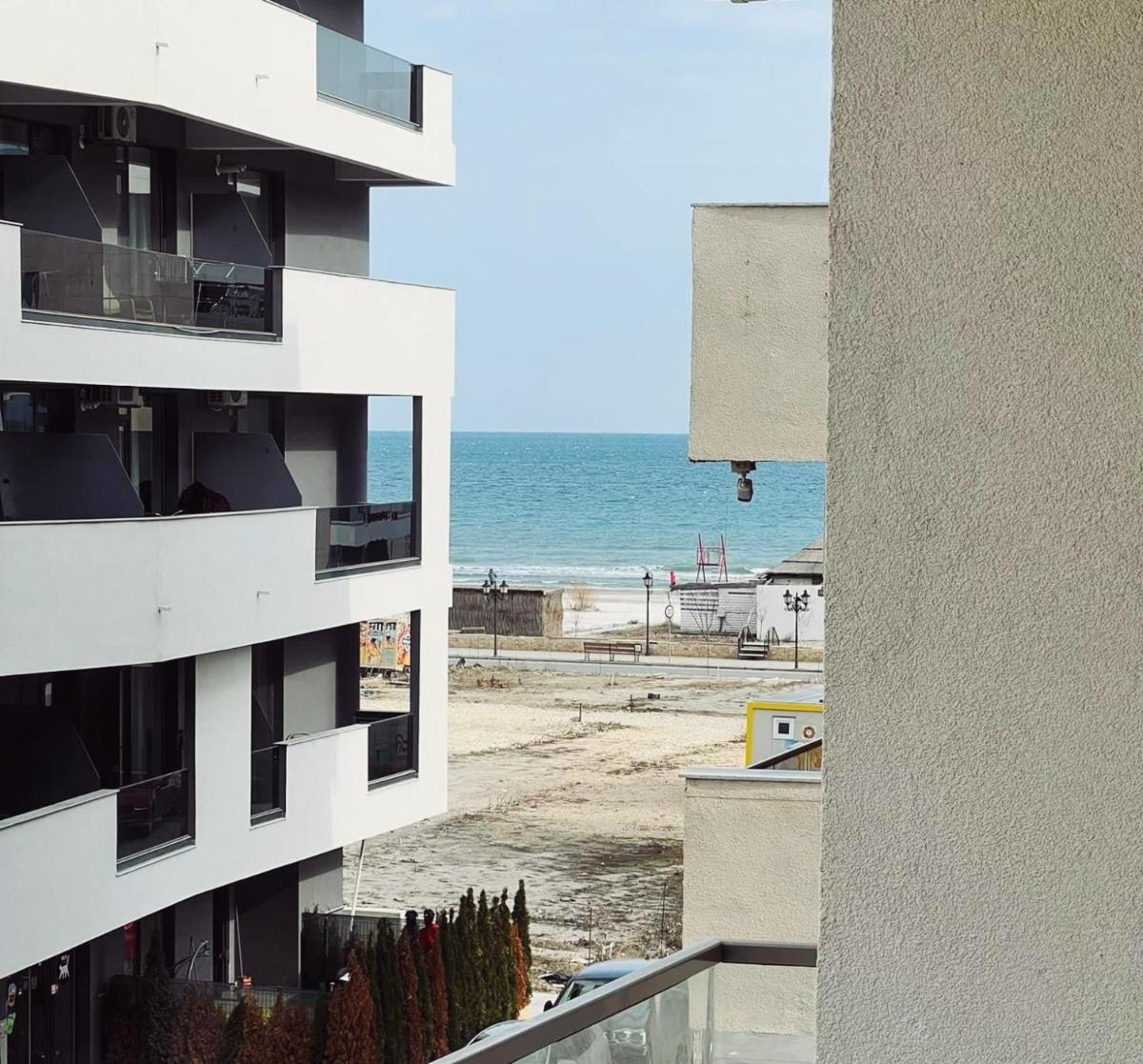Eqinox apartments