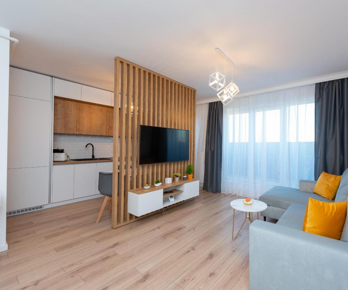 ART Apartment II