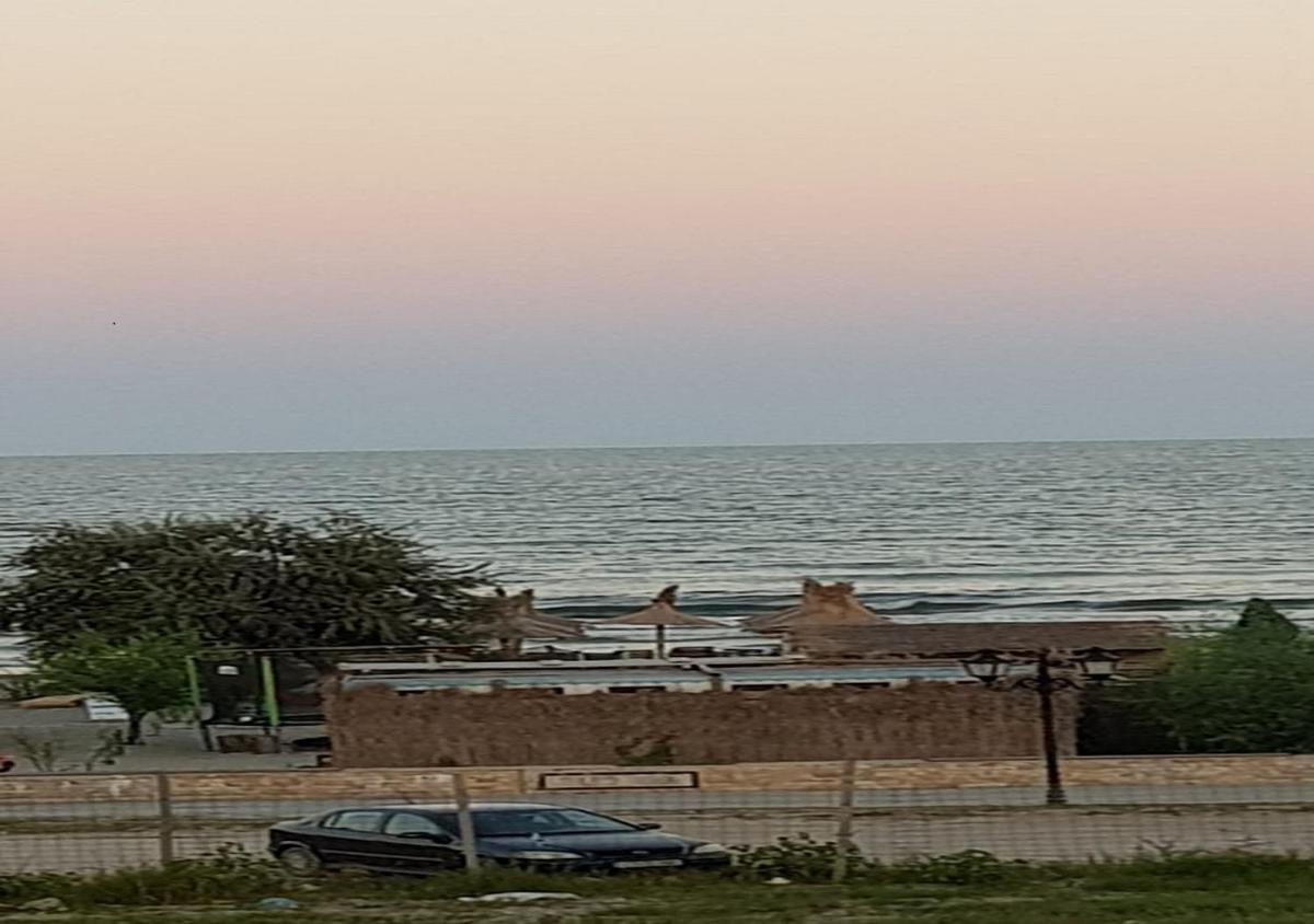 Astoria Beach