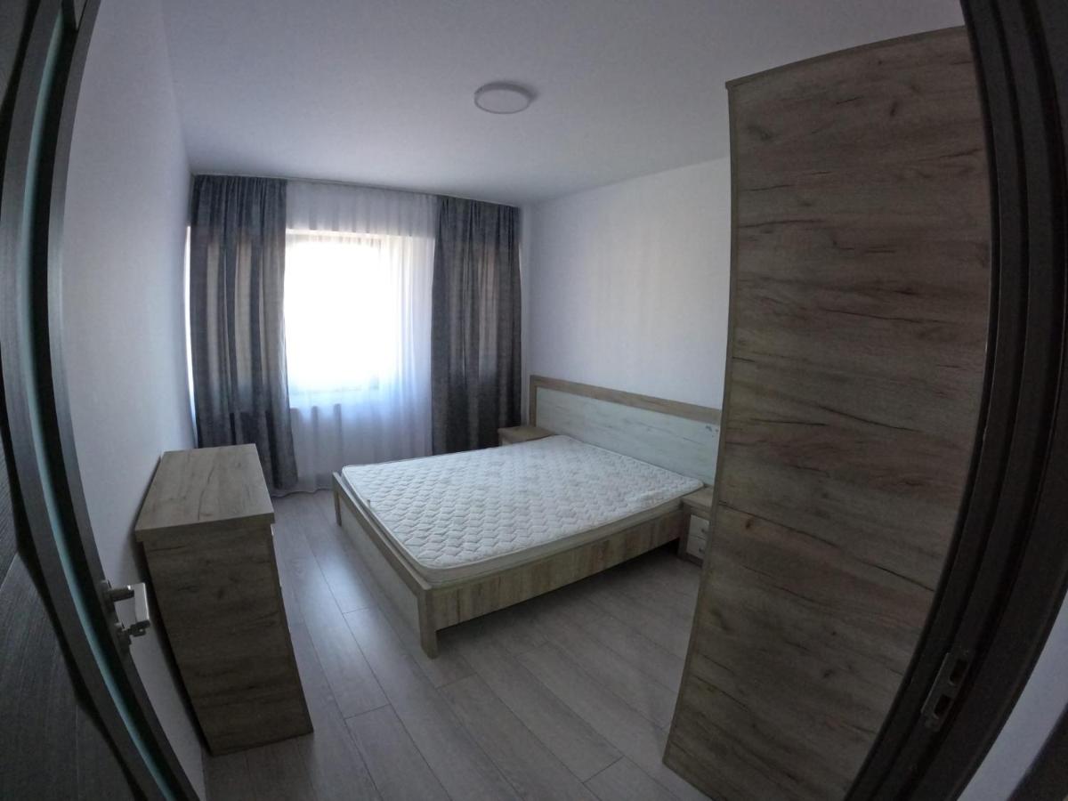 Cazare bloc nou ultracentral
