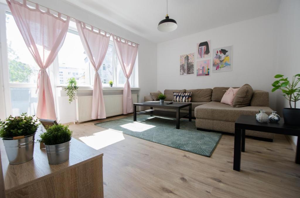 Bright apartment near Cismigiu and Old Town