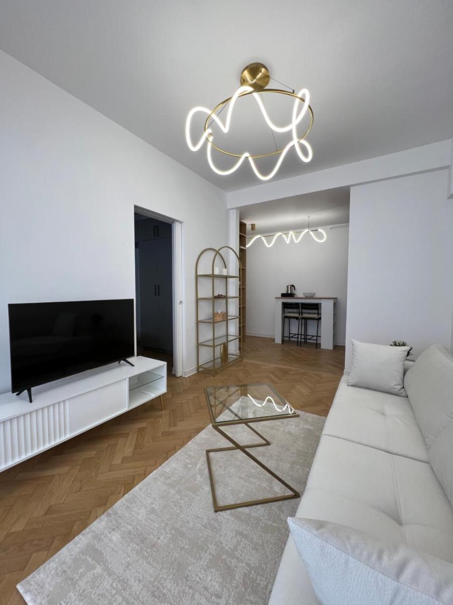 Bucharest City Center Apt Victoriei St