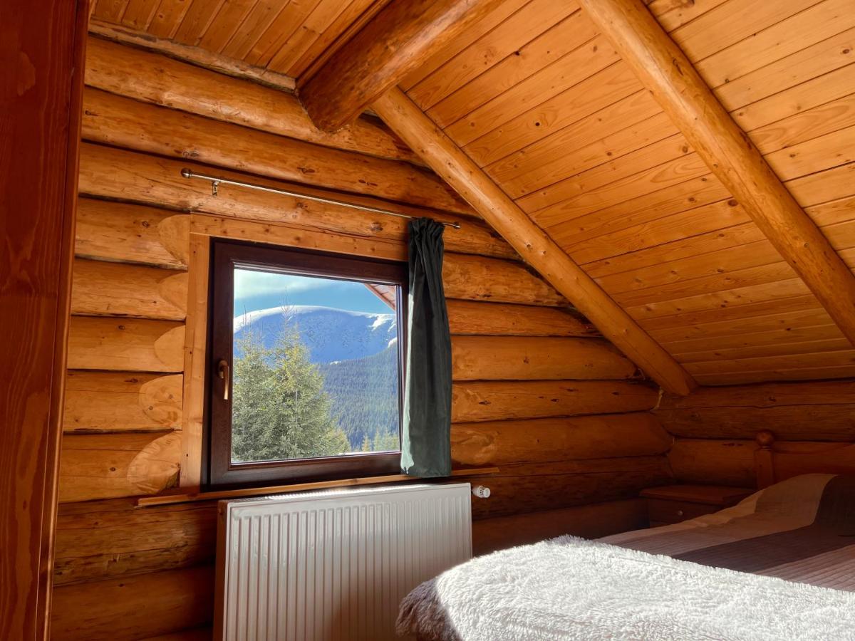 Cabana Lupilor