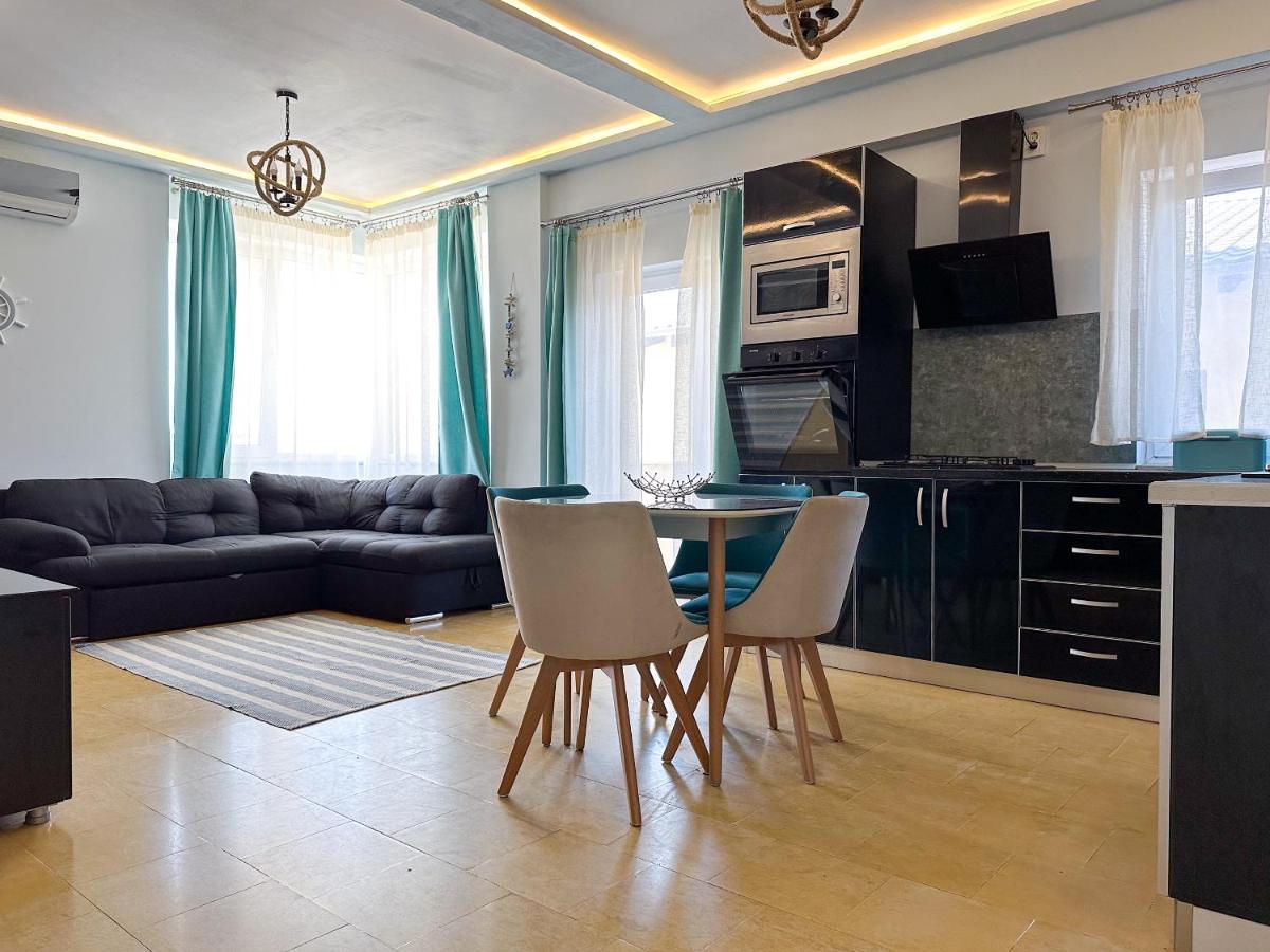 Captain's Apartment