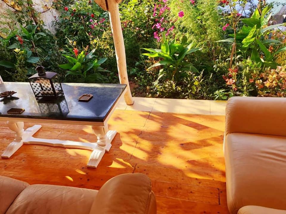 Hotel Caras