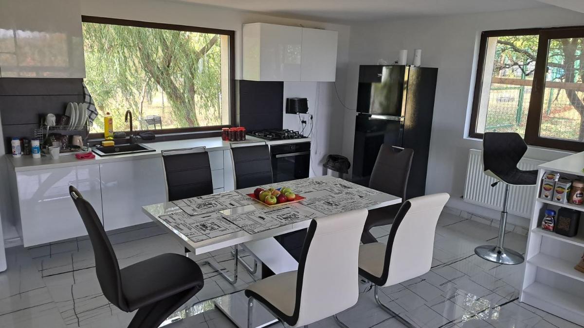 Casa 3 Catei Veseli