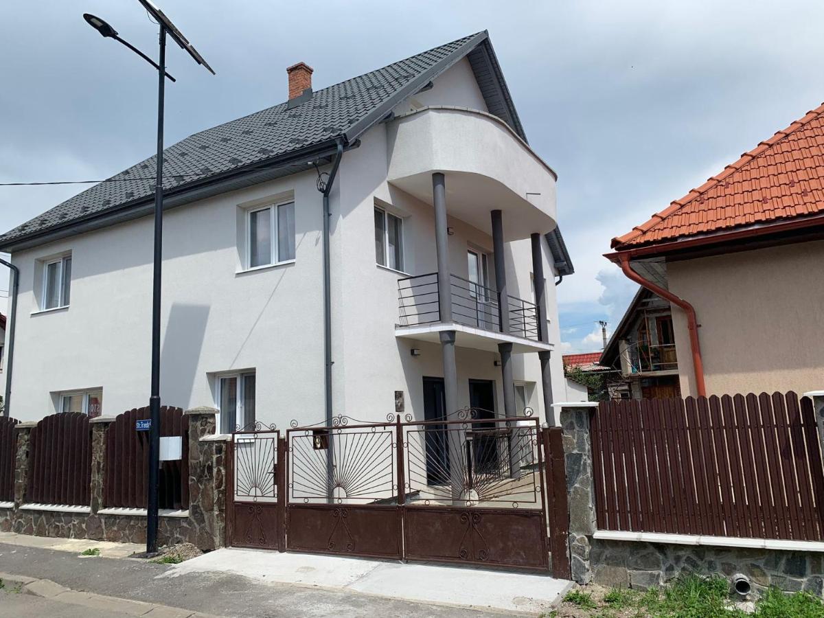 Casa Crisan