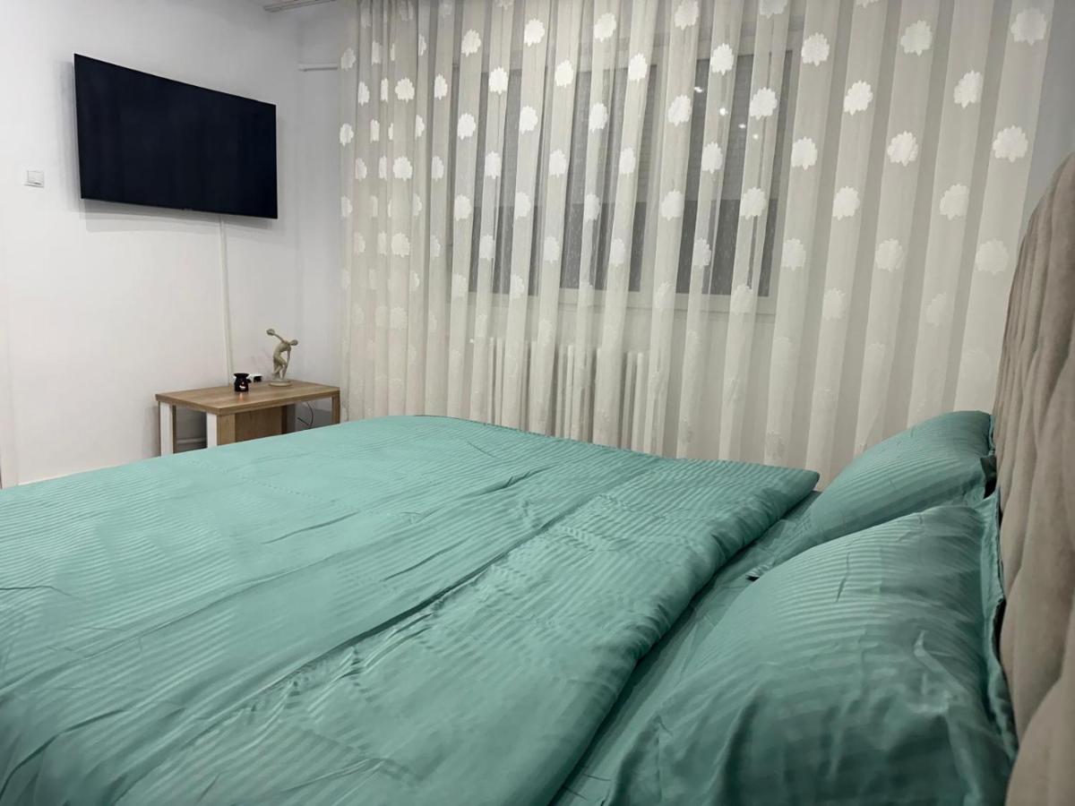 Casă de închiriat în regim hotelier lângă Nimphaea