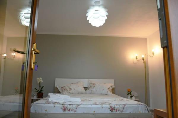 CASA DIN SAT