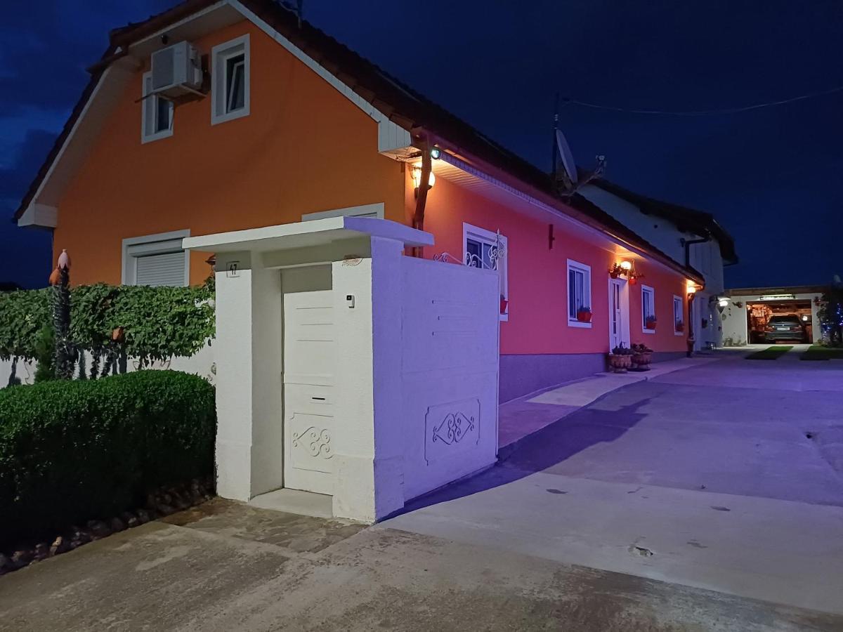 Casa Marinela