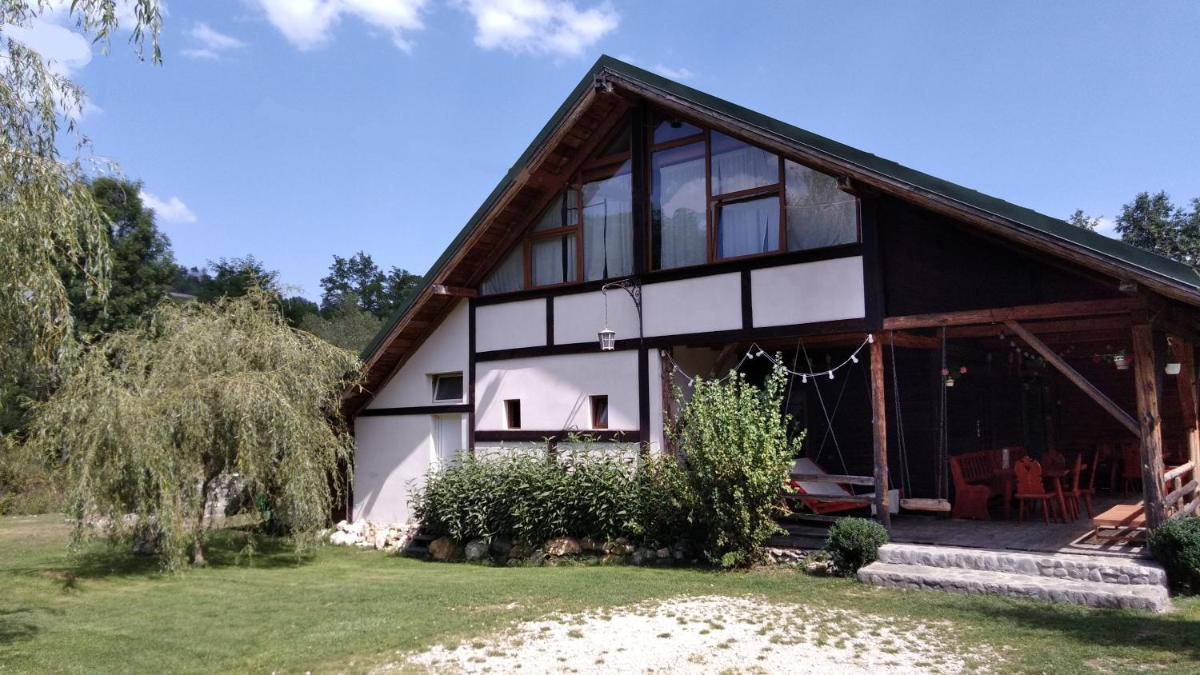 Casa Moeciu Family
