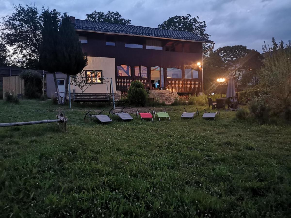 Lake House Violeta