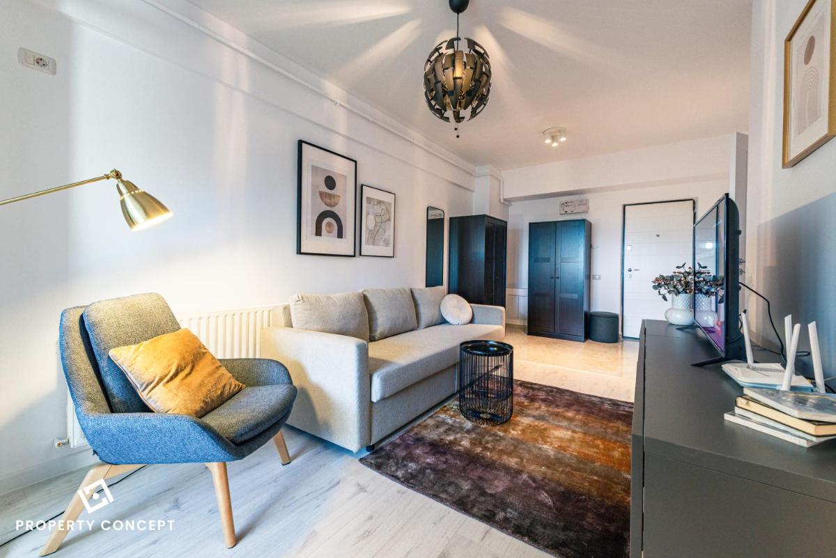 Central Residence Apartment 505