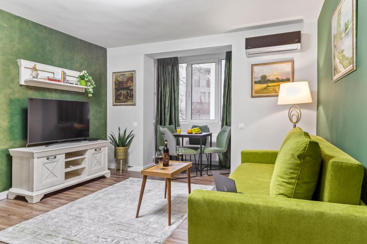 Cozy by Art City