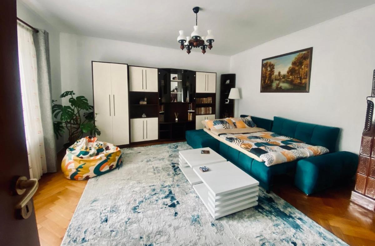 Cozy Corner Guesthouse - Casa in Centru Civic Brasov