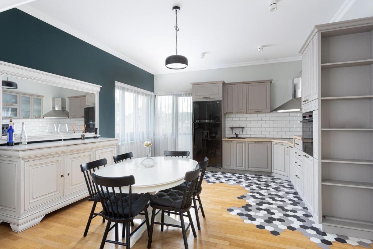 Cranta Hillside Apartment