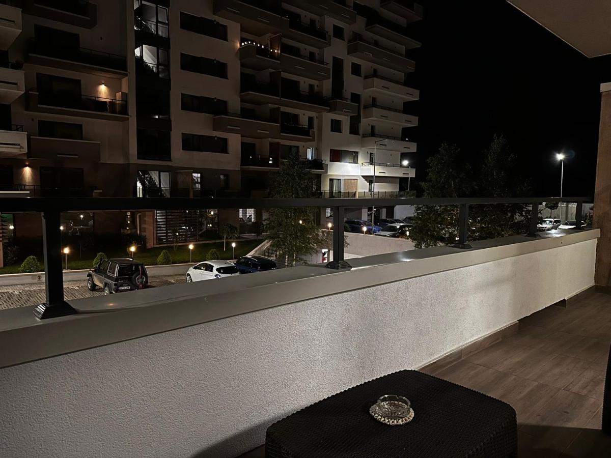 DC apartments sky view