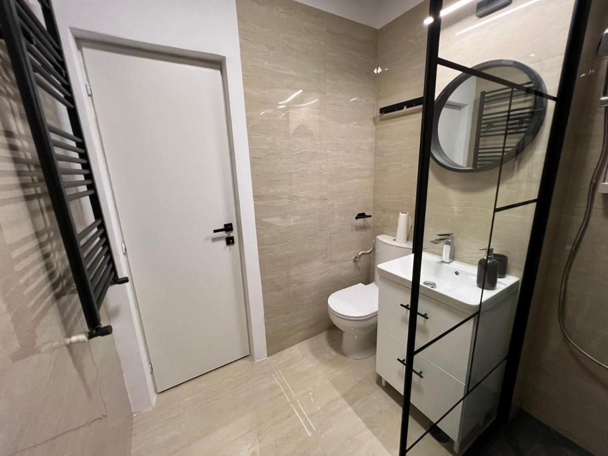 Den2 By Van Residence