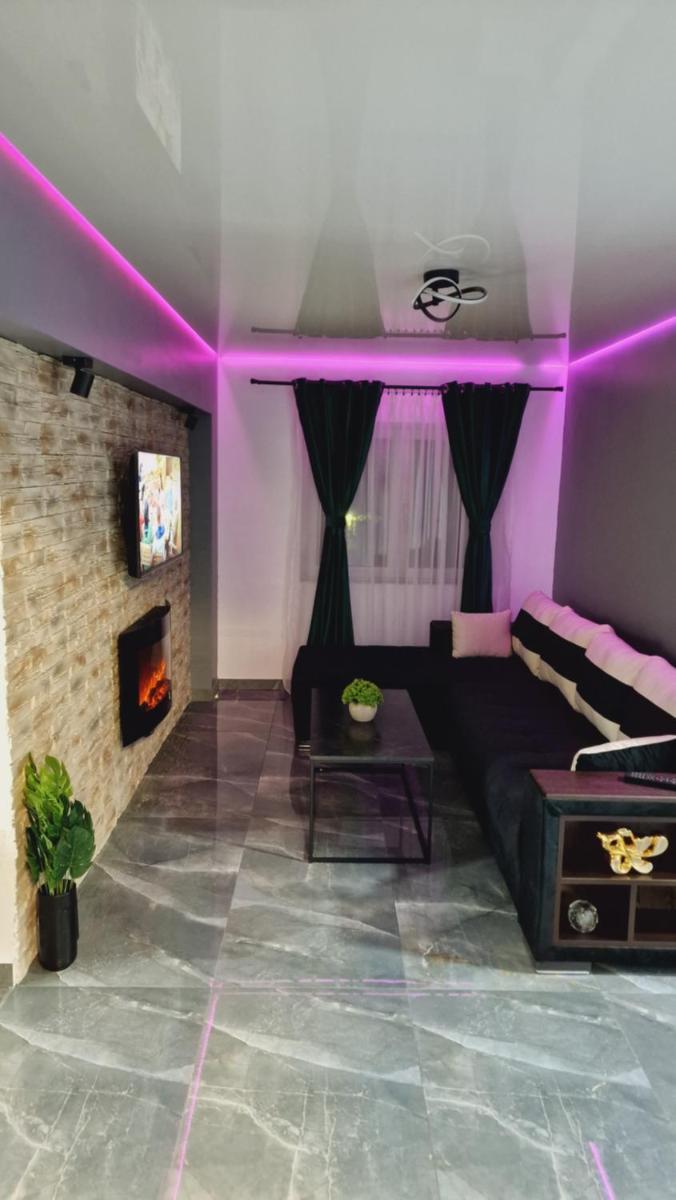 Divine House Straja