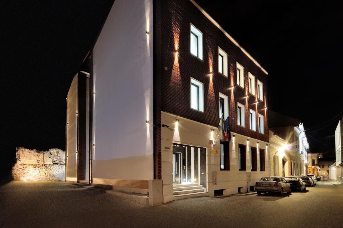 Dominus Residence