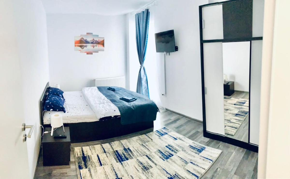 Dream Date Apartments