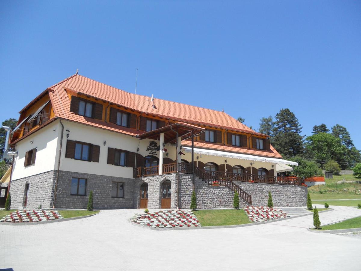 Farkas Panzió