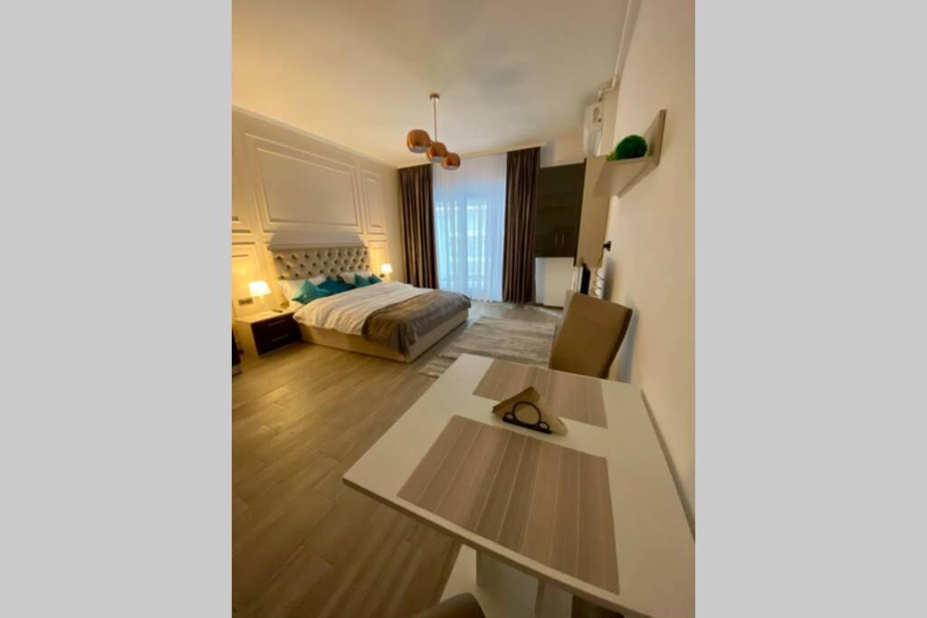 Mamaia Nord - Studio
