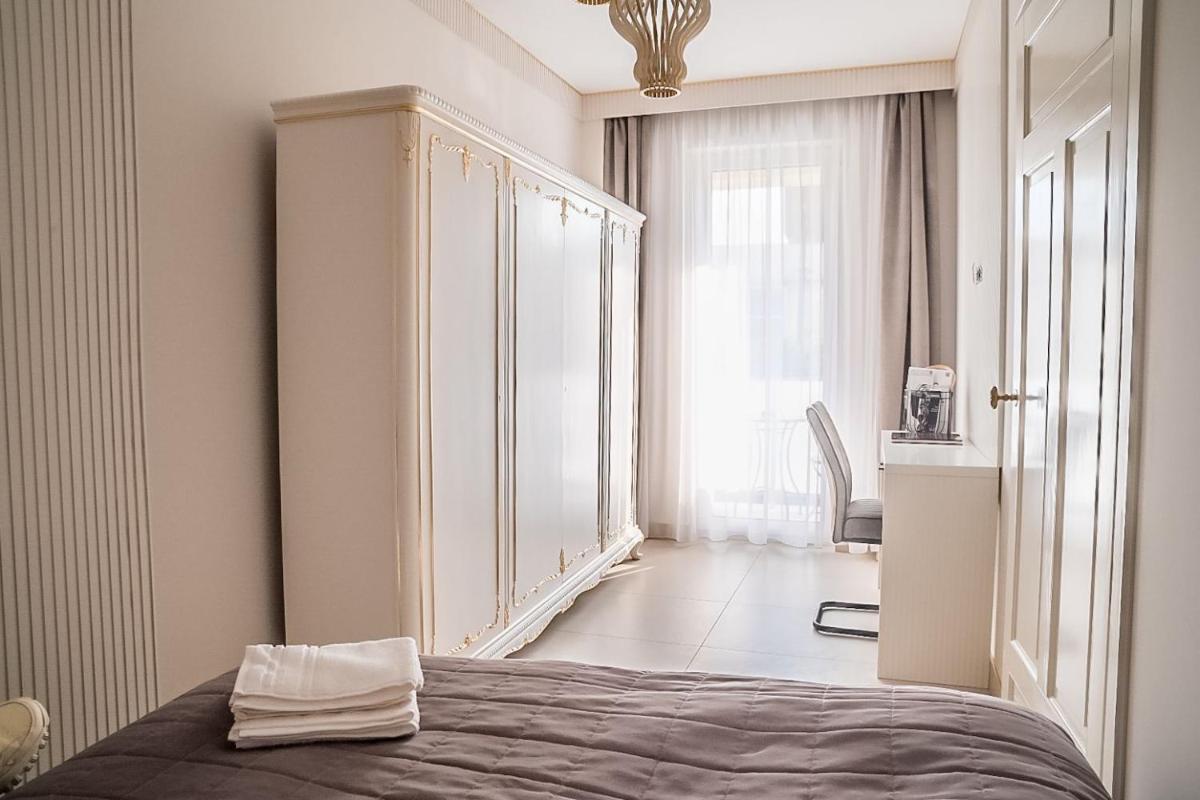 Glori Gold Apartaments