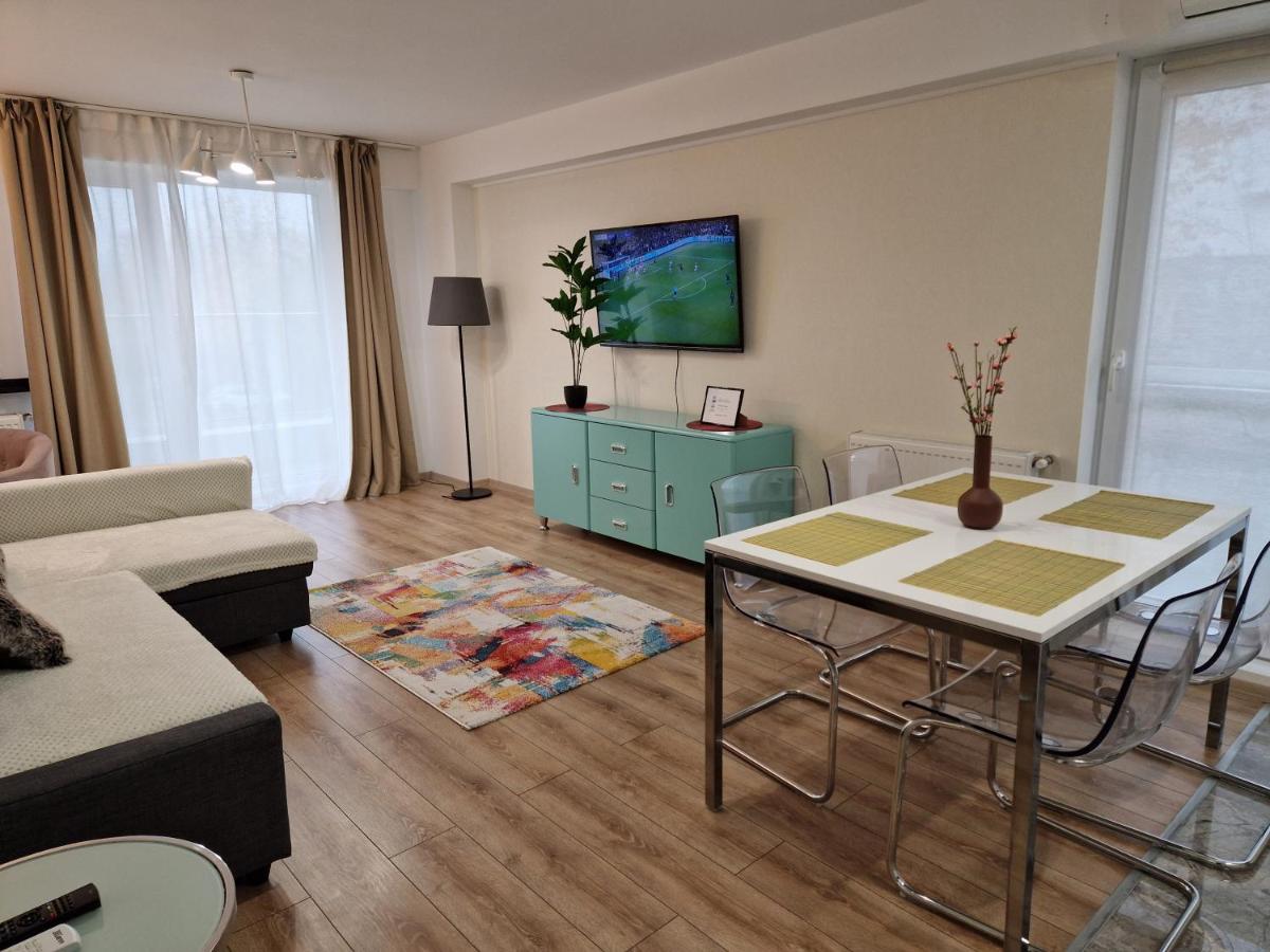Golden Airport Residence