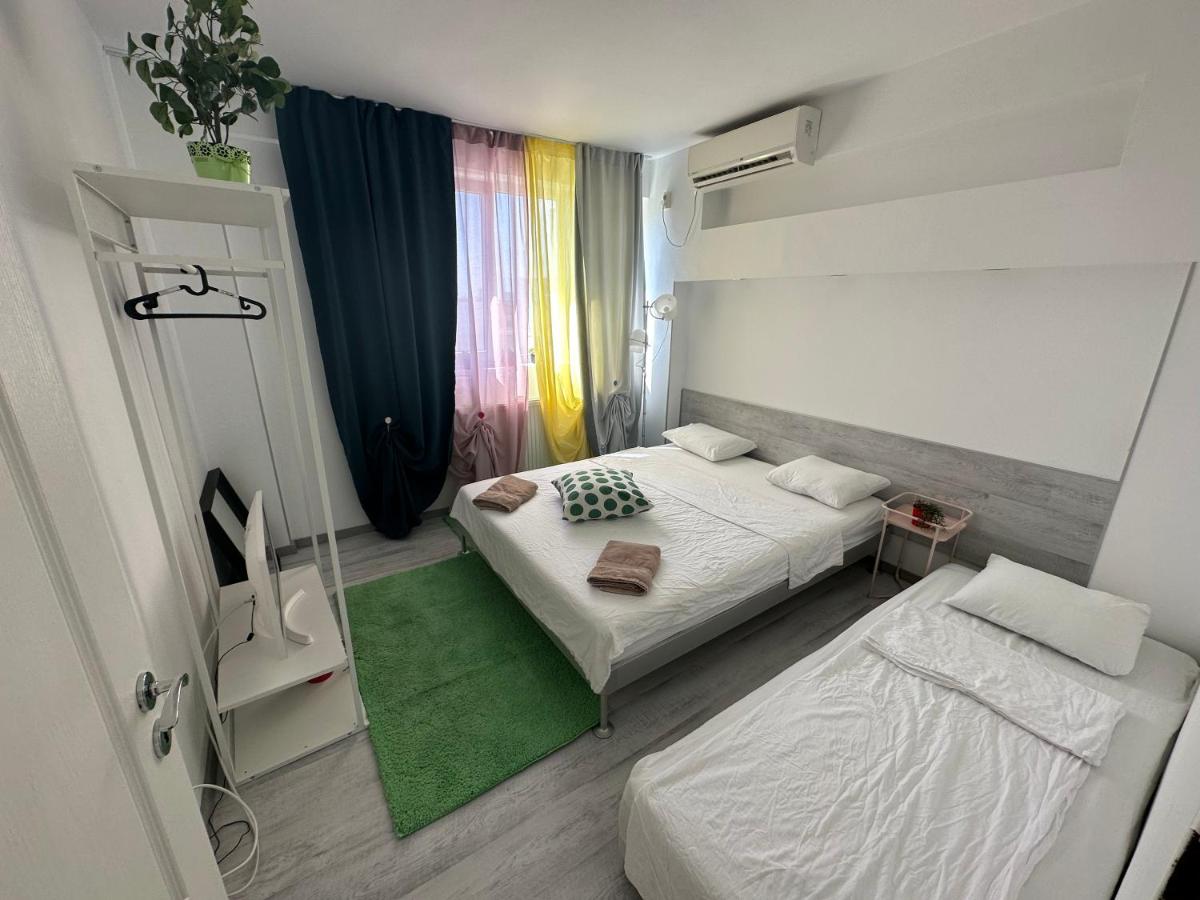 green apartment 70