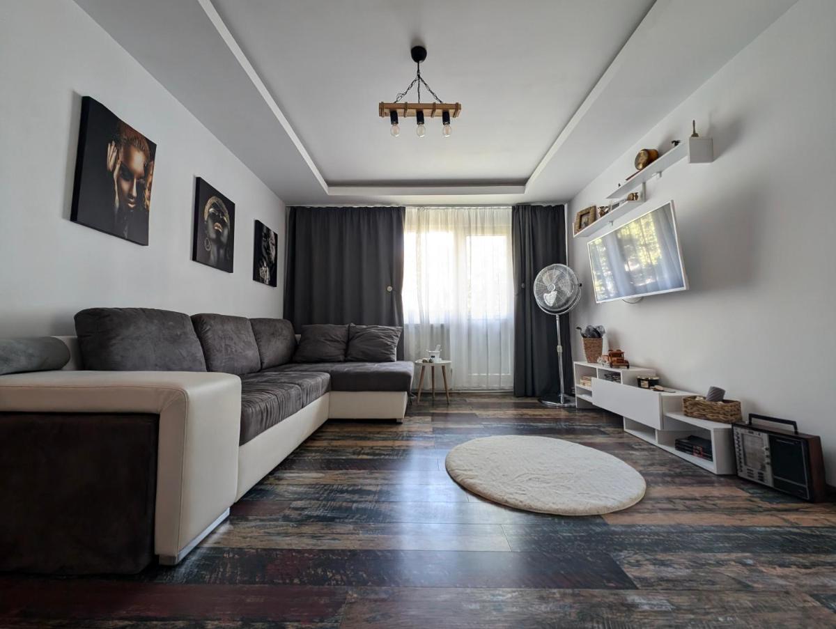 Lara Apartament