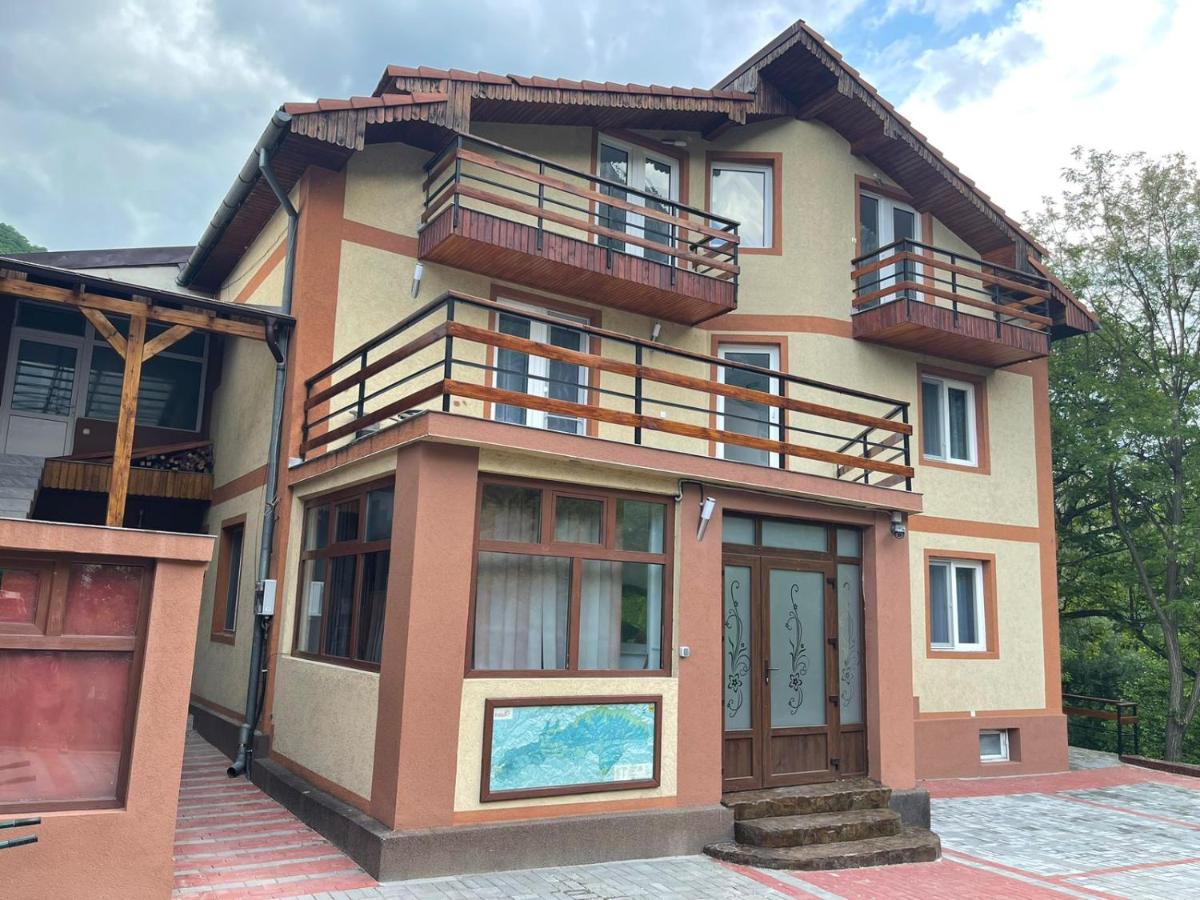 Lara Residence