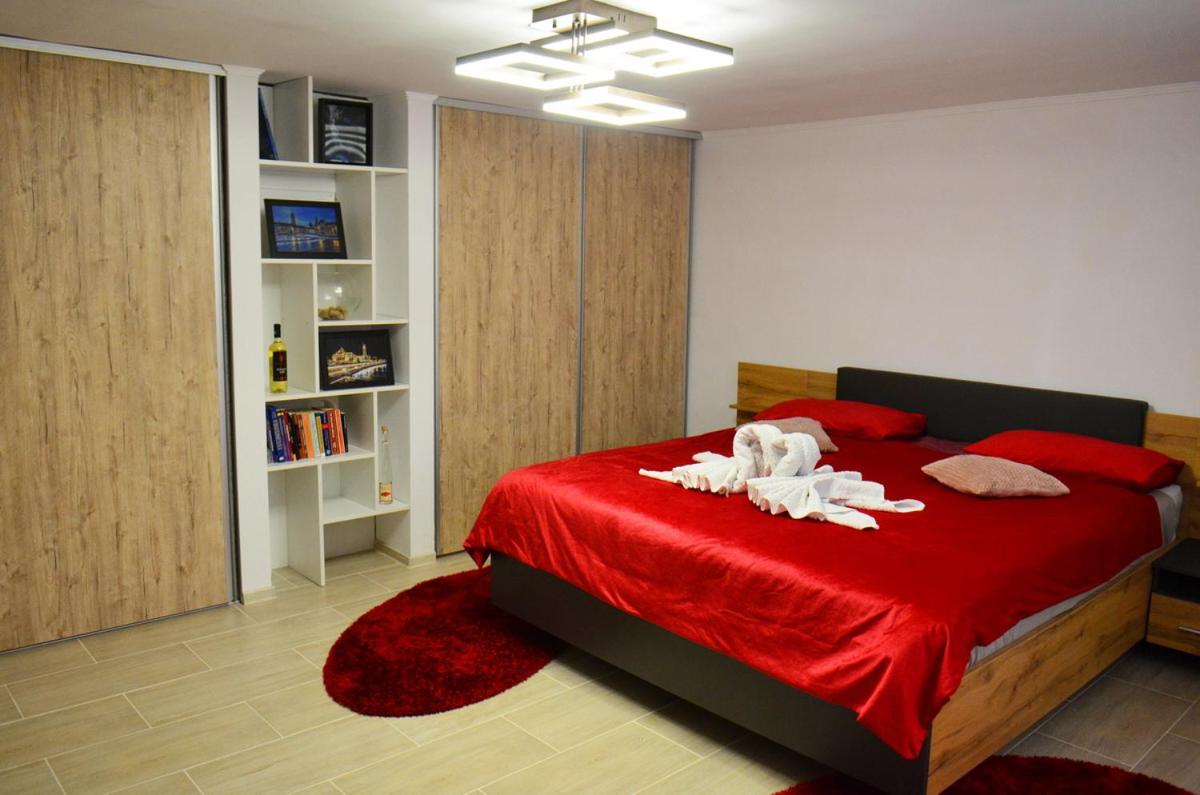 Lovely 2 bedroom apartment in the City Centre of Oradea