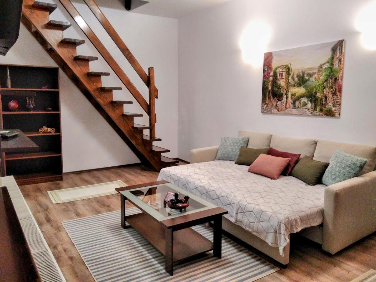 Lovely Central Apartment