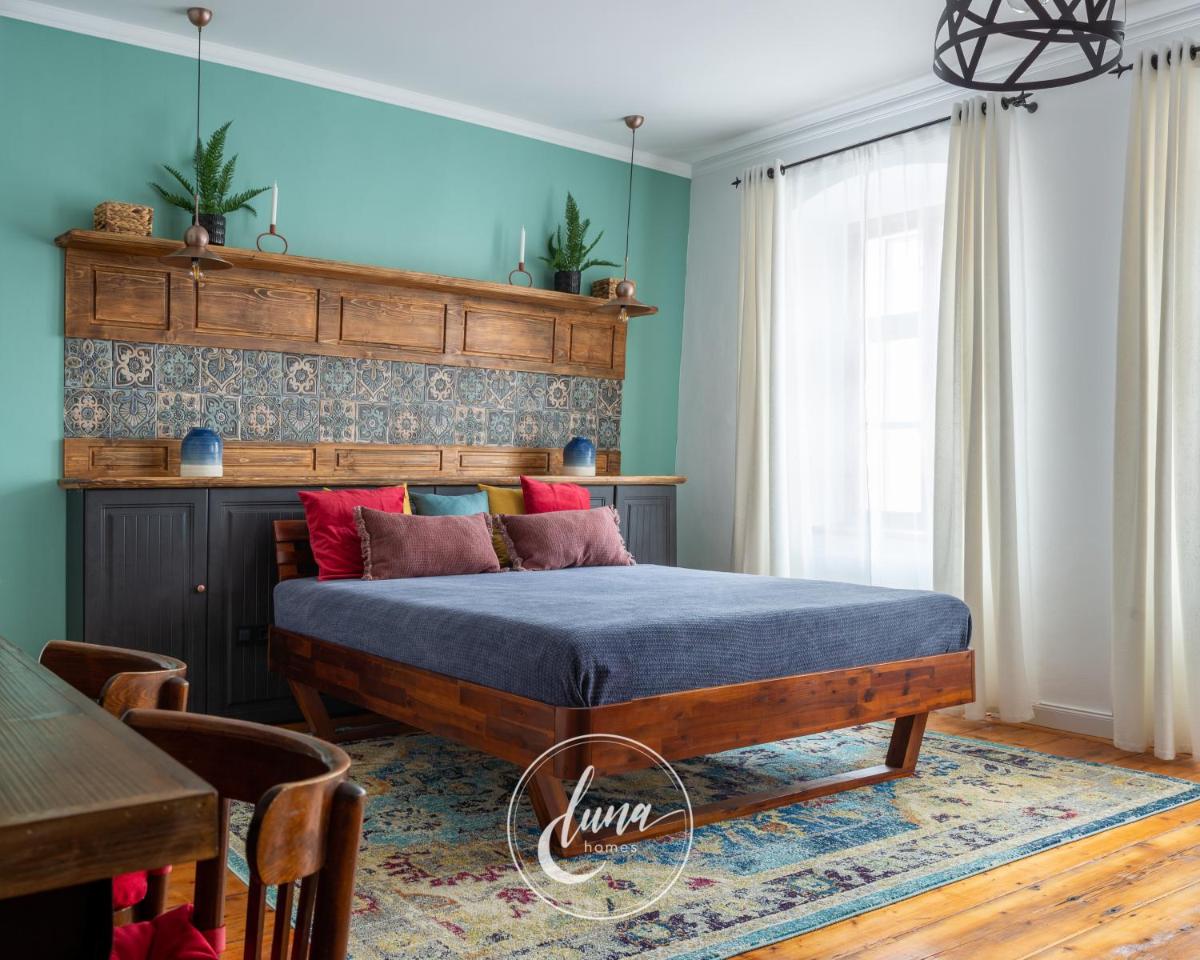 FLH - Luna Homes