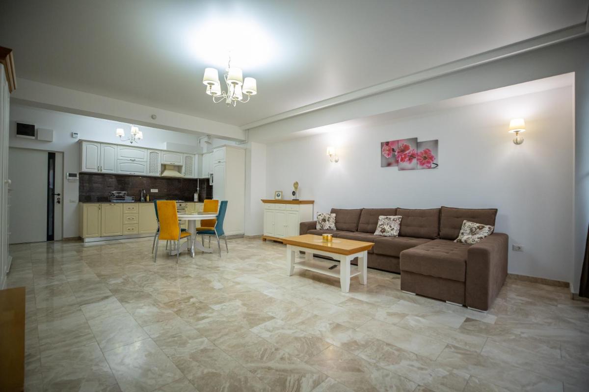 MELIA 5, elegant seaside apartment