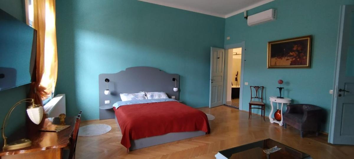 Melina Studio