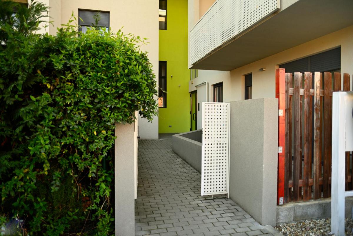 Mirvana Apartments Serenity Suite