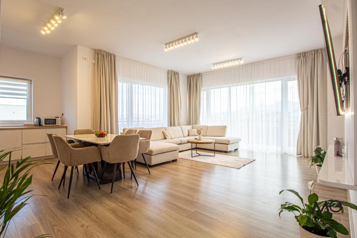 MO Host Penthouse