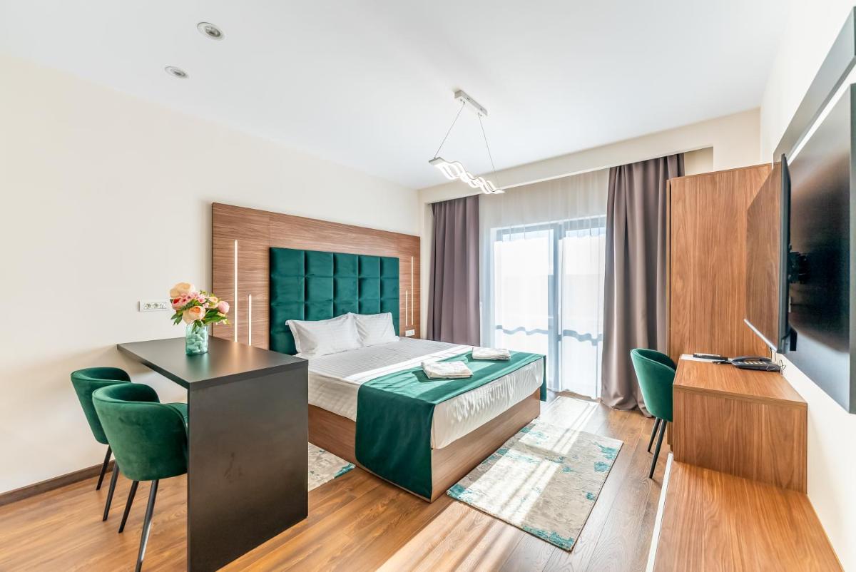 M City Aparthotel