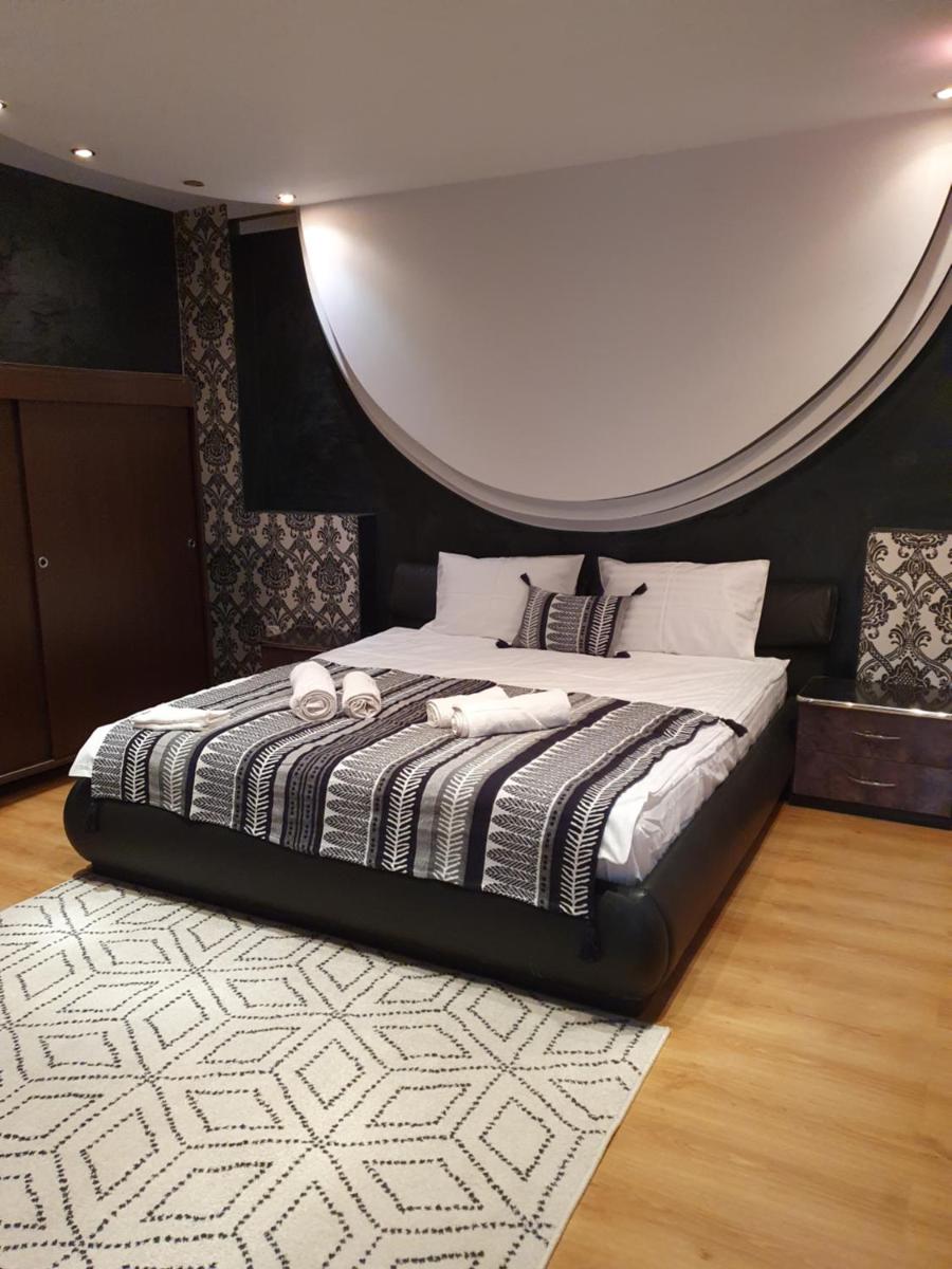 NANA"S HOUSE APARTAMENT 2 Camere,2 bai